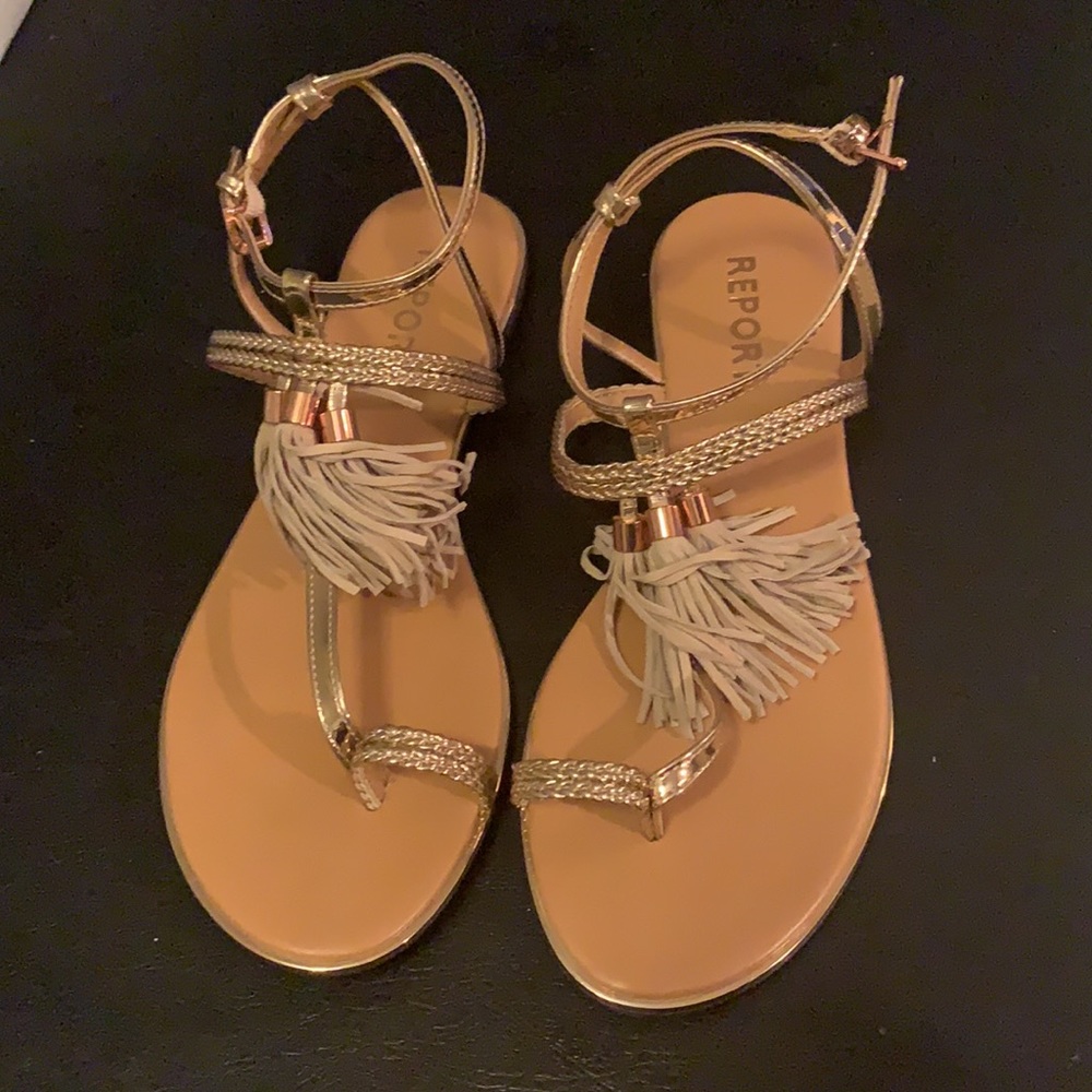 Report Sandals